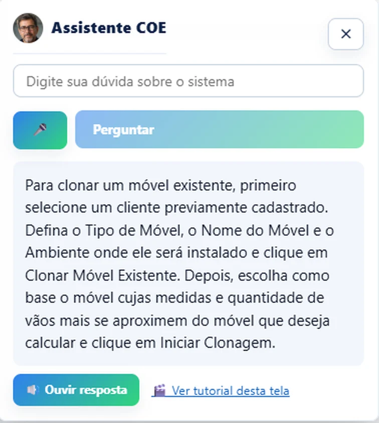 Resposta real do Assistente COE sobre como clonar um móvel, com o microfone e o botão Ouvir resposta